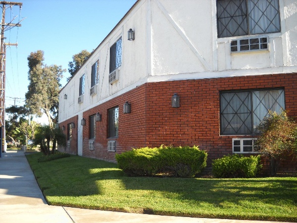 Palms Courtyard Inn image 4